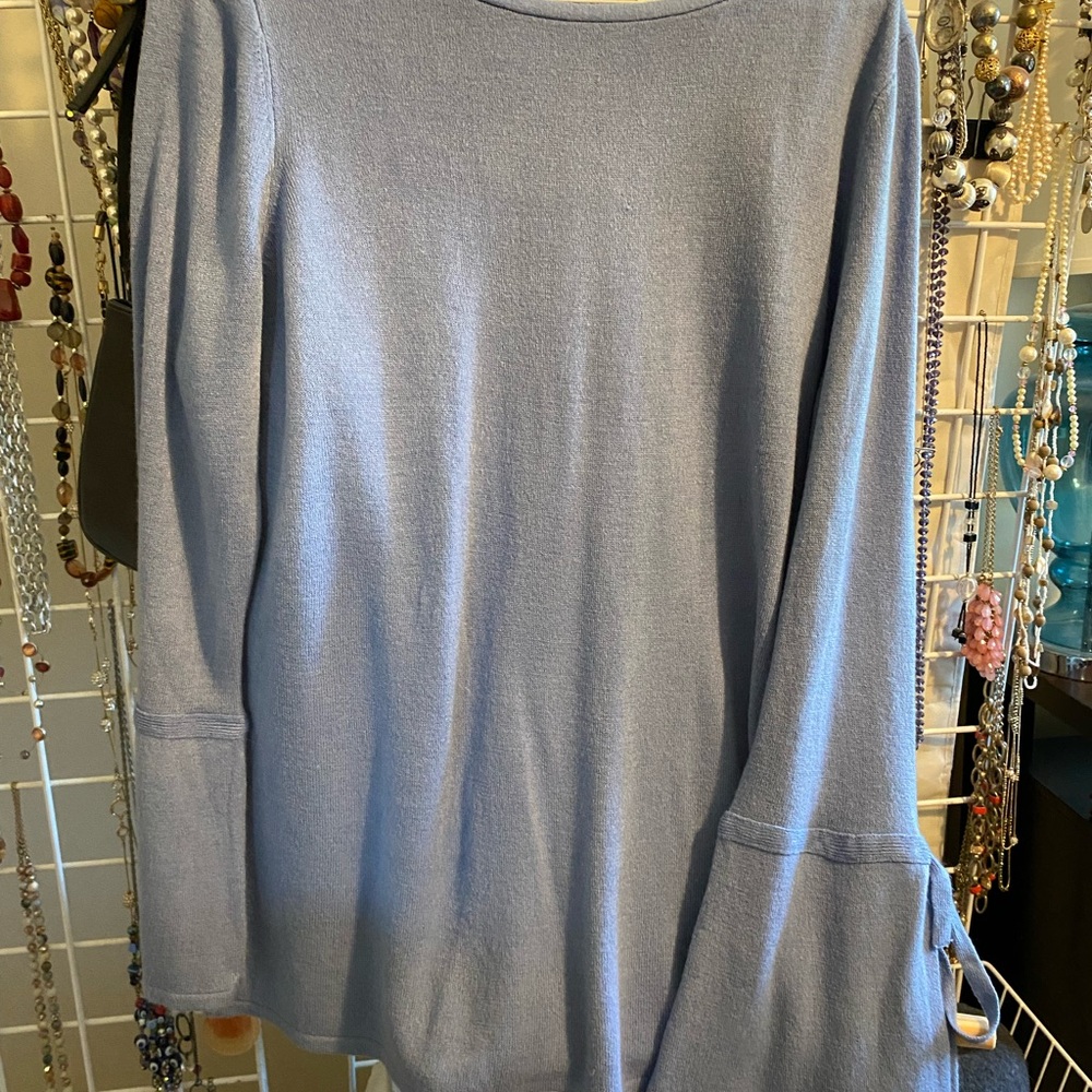 Roz & Ali bell-tie long sleeve light weight sweater. Corn flower Blue1X acrylic